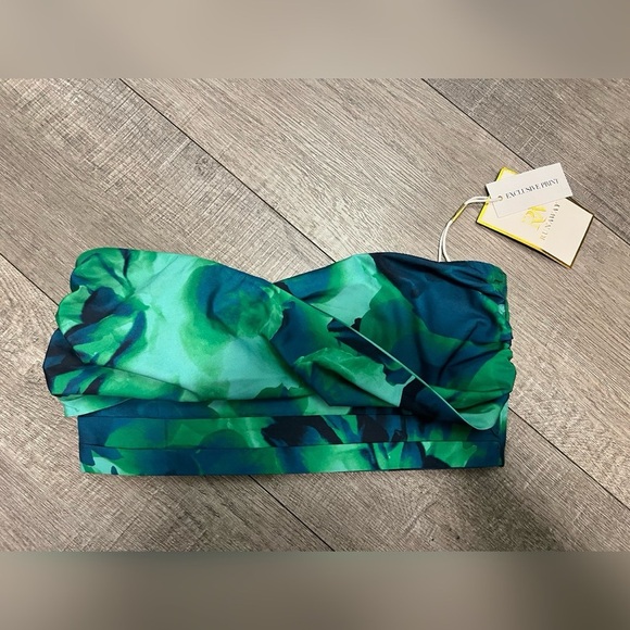 Runaway the Label AYLA CALISTA TOP CALISTA GREEN NEW Size L - Picture 2 of 6